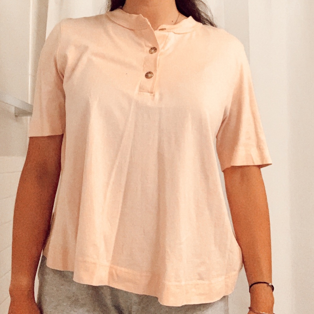 Urban Outfitters pink t-shirt